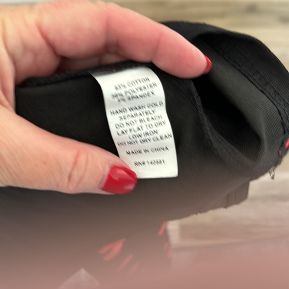 Unique Vintage M Black & Red Hearts Brionne Pinafore Skirt - Picture 3 of 6